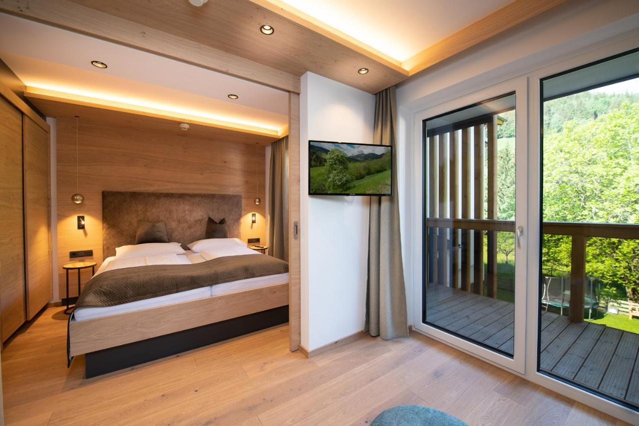 Hotel Alpina เราริส ภายนอก รูปภาพ