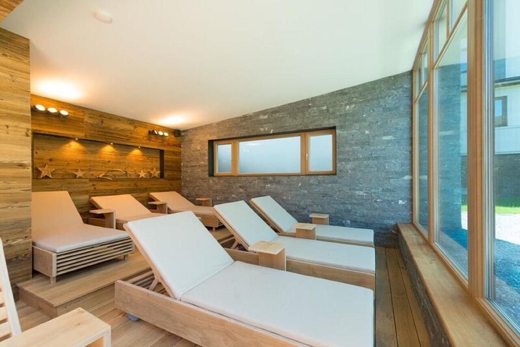 Hotel Alpina เราริส ภายนอก รูปภาพ